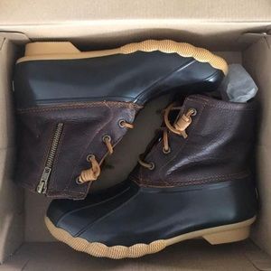 Women’s Boots size 9.5